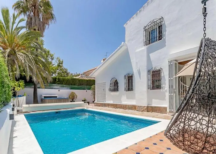 Grr - Elegant Villa With Exclusive Private Pool