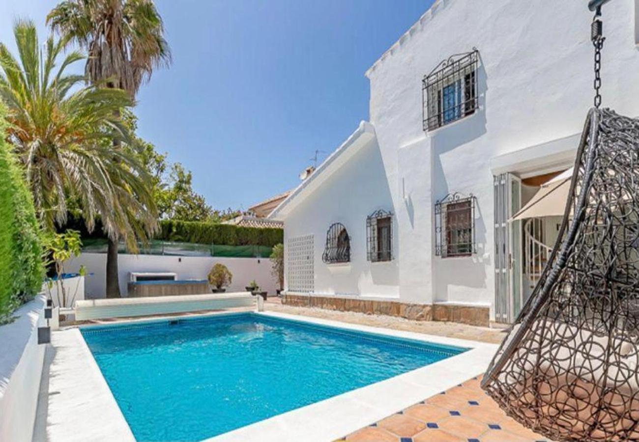 Grr - Elegant With Exclusive Private Pool *